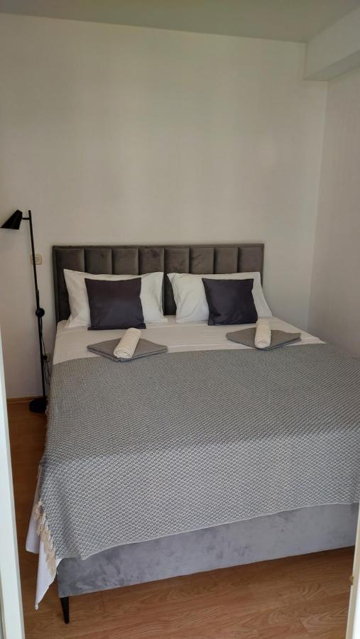 Apartment Tre Strade Baška Voda Eksteriør billede