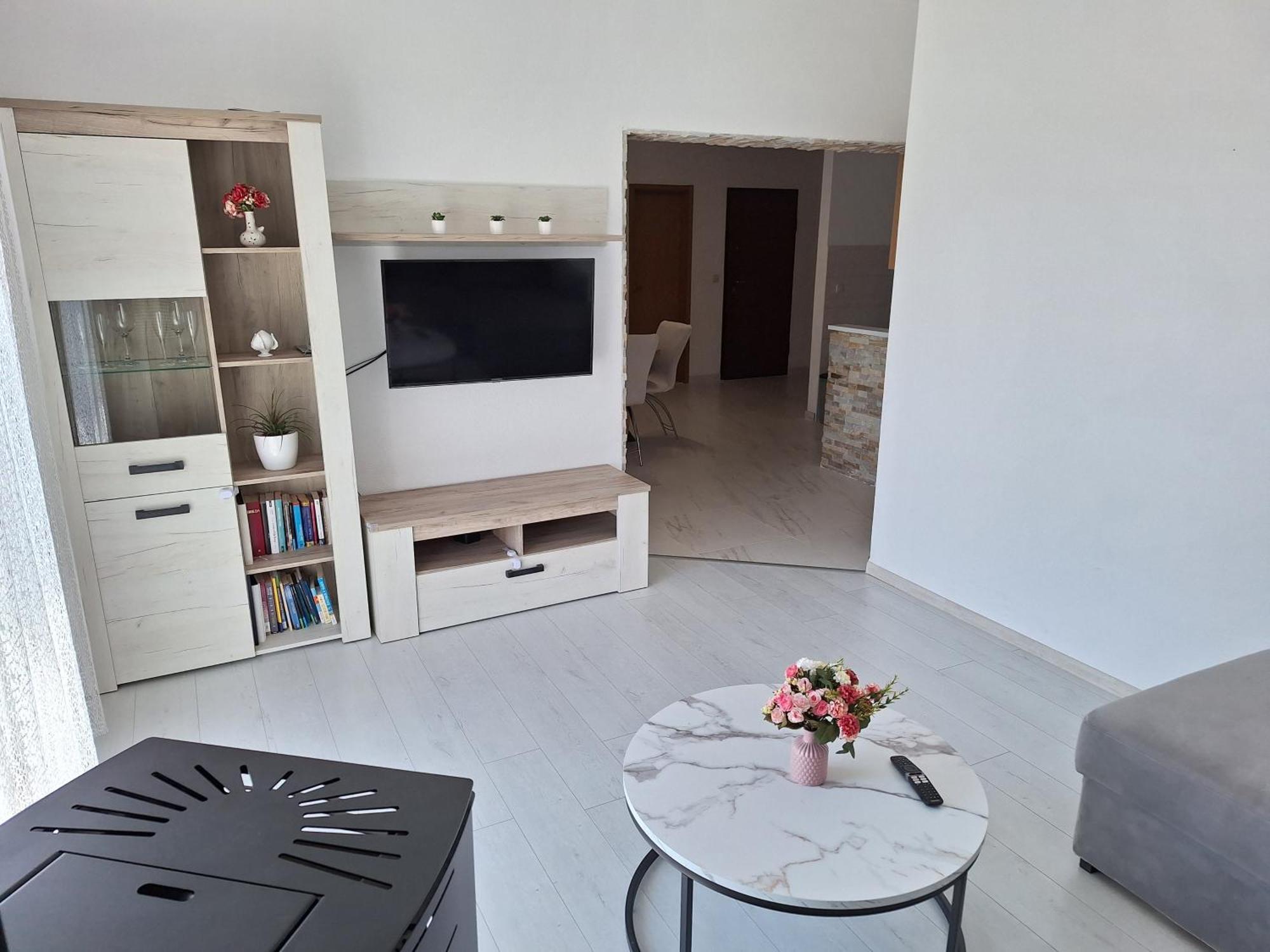 Apartment Tre Strade Baška Voda Eksteriør billede