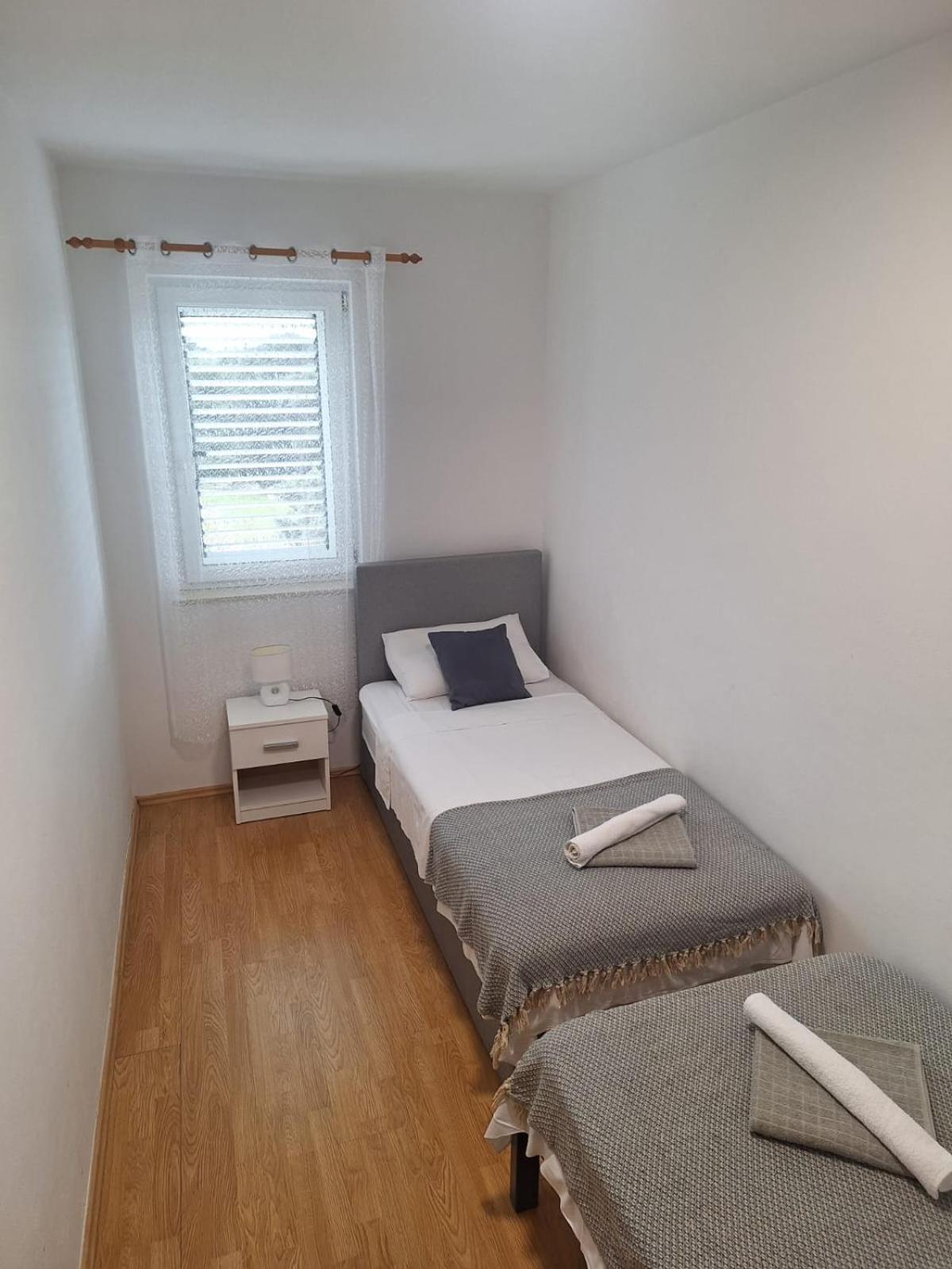 Apartment Tre Strade Baška Voda Eksteriør billede