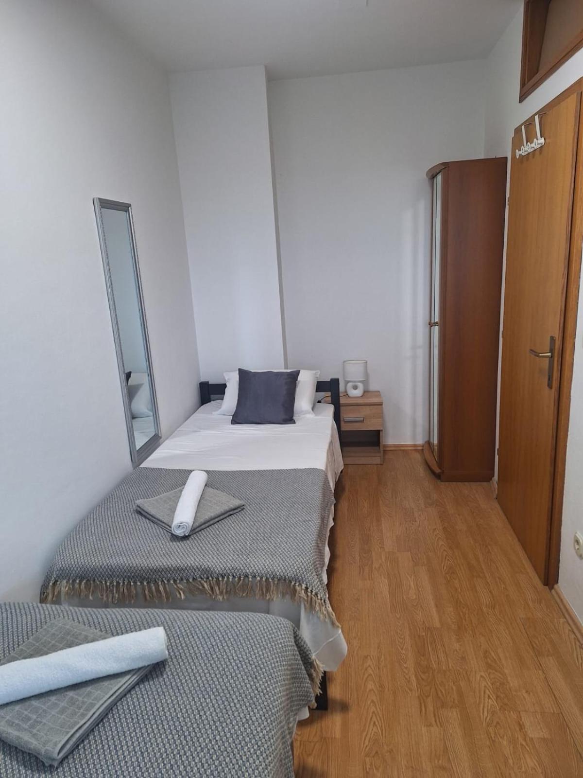 Apartment Tre Strade Baška Voda Eksteriør billede
